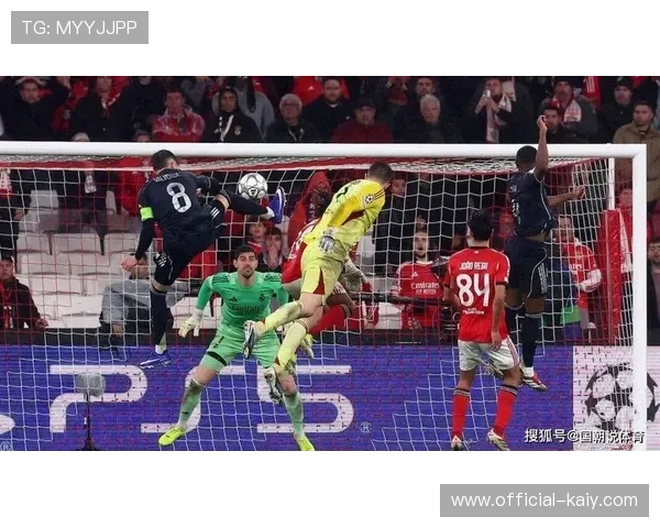 本菲卡vs皇马花絮：门将特鲁绝杀后庆祝场面火爆